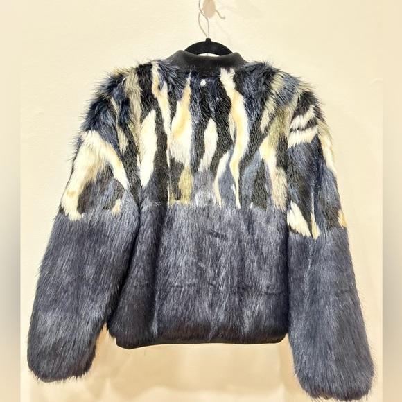 Fur coat Sosken studios. - Picture 7 of 13